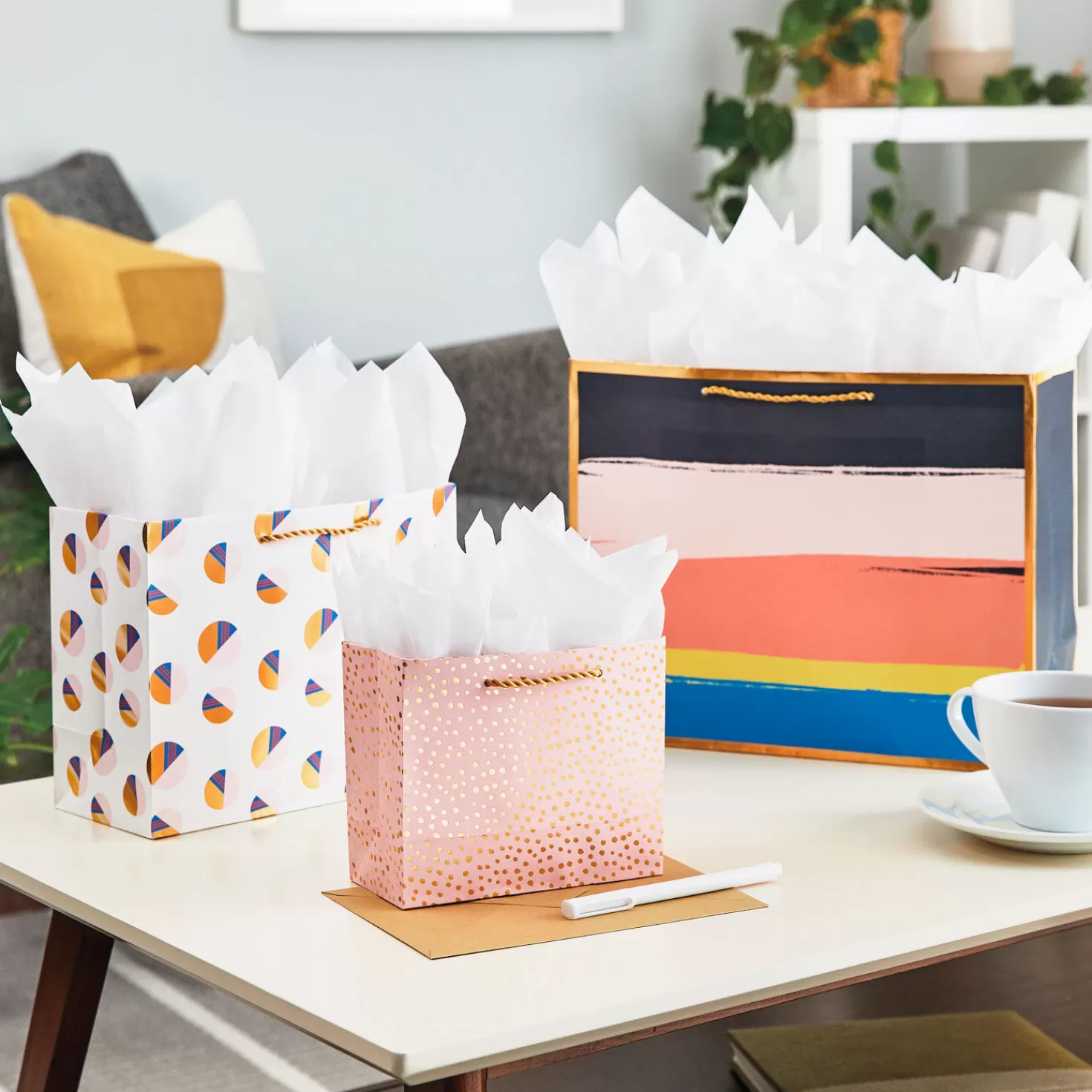 Outlet 5.5" Gold Dots On Pink Small Horizontal Gift Bag Wedding