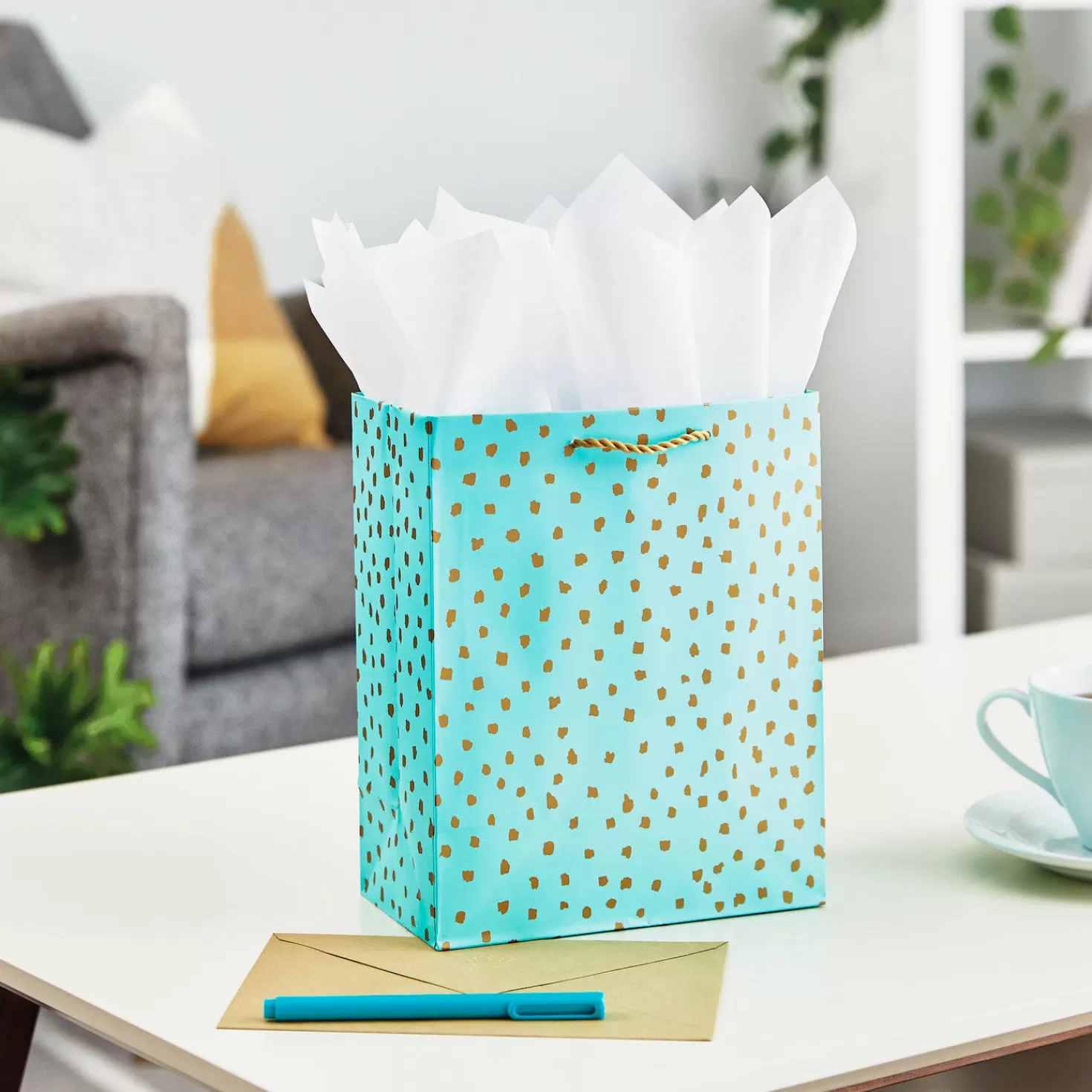 Cheap 9.6" Gold Dots On Mint Medium Gift Bag Wedding