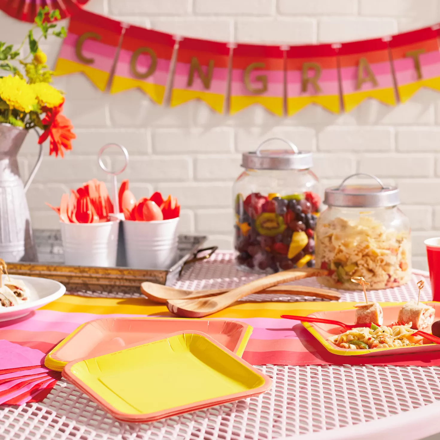 Birthday>Hallmark Color Pop 96-Piece Tableware Basics Party Kit, Orange And Yellow