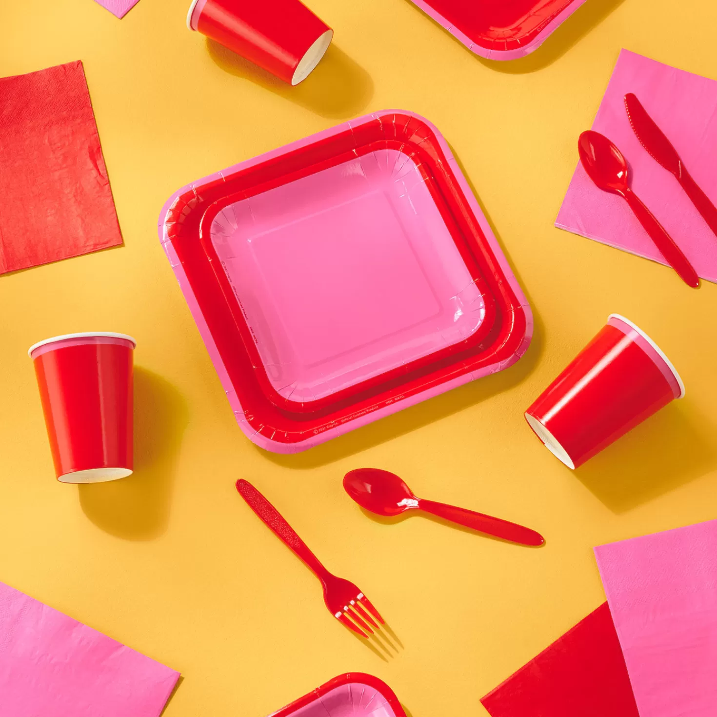Birthday>Hallmark Color Pop 96-Piece Tableware Basics Party Kit, Red And Pink
